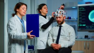 How to Choose the Right Neurologist for Post-Traumatic Head Injury Syndrome